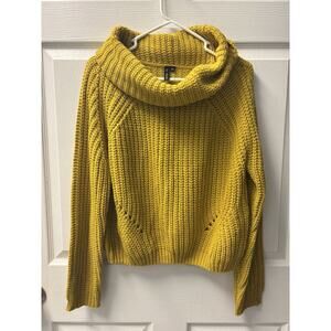 Mustard Gold NWT Moon And Madison Sweater XS